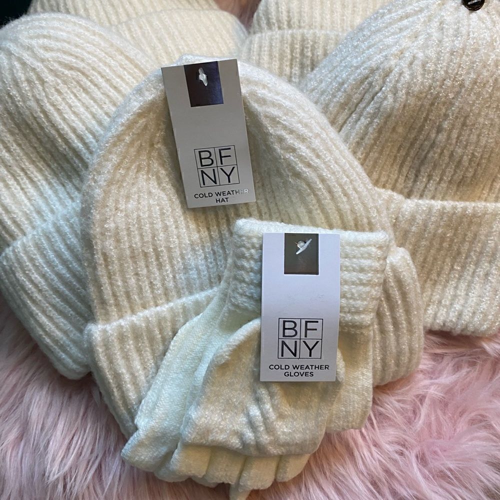 *NWT* (5) BFNY Cream Cold Weather Knit Beanie & Knit Fingerless Gloves w/ Covers